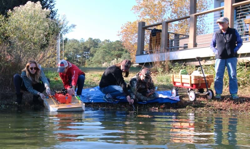 Students at Chesapeake Bay Environmental Center with AquaROVER 4 prototype